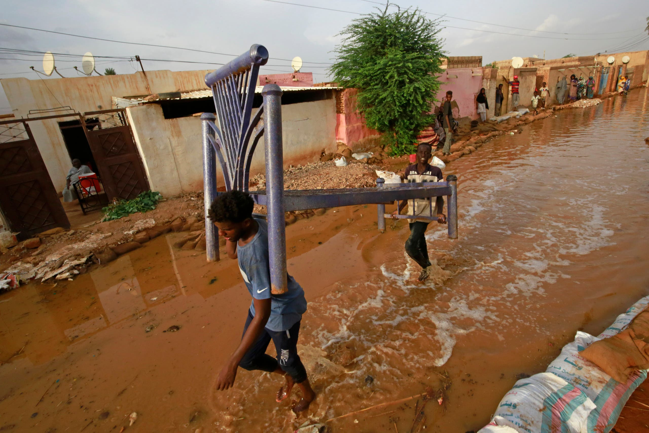 قرى ومدن سودانية تغرق في الفيضان