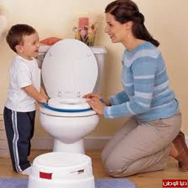 طريقة تعليم طفلك دخول الحمام
