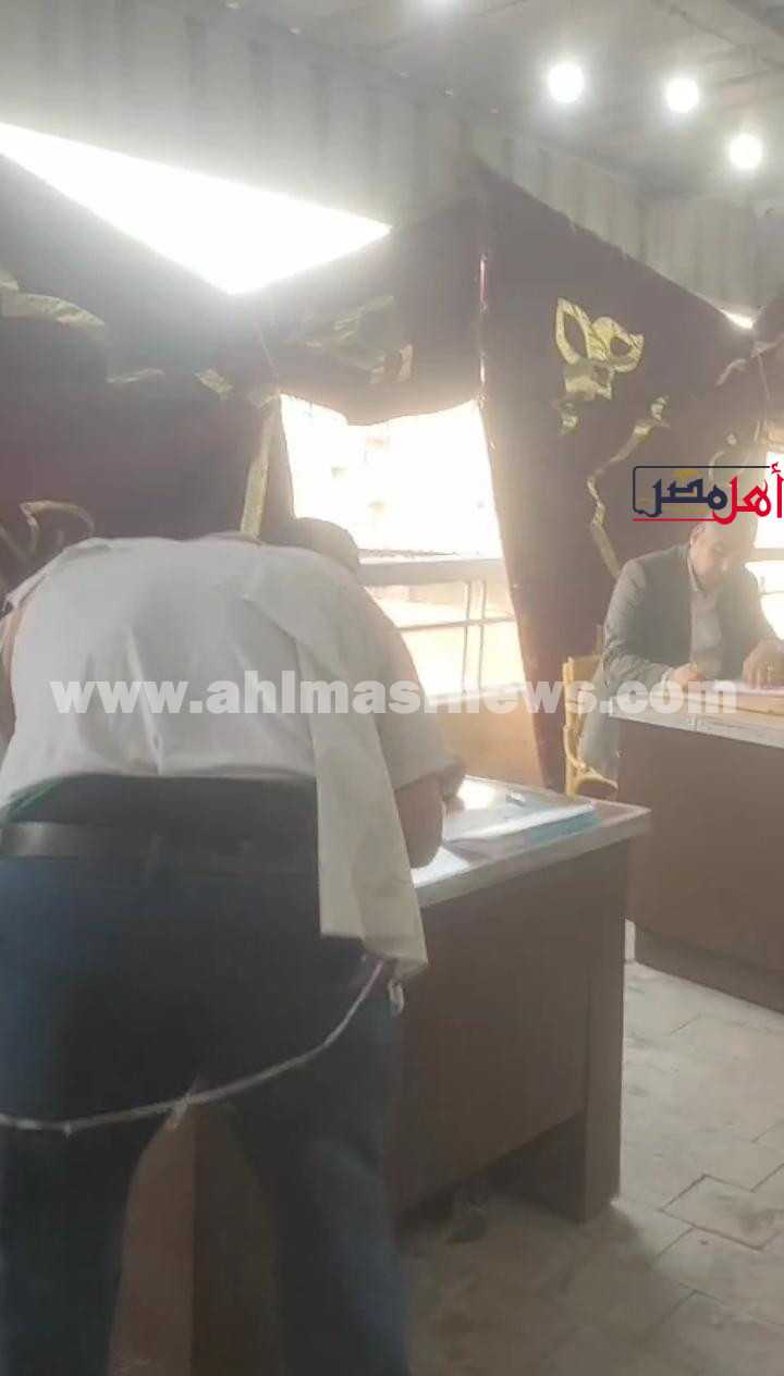 تمزيق قميص أحد المرشحين بالبحيرة