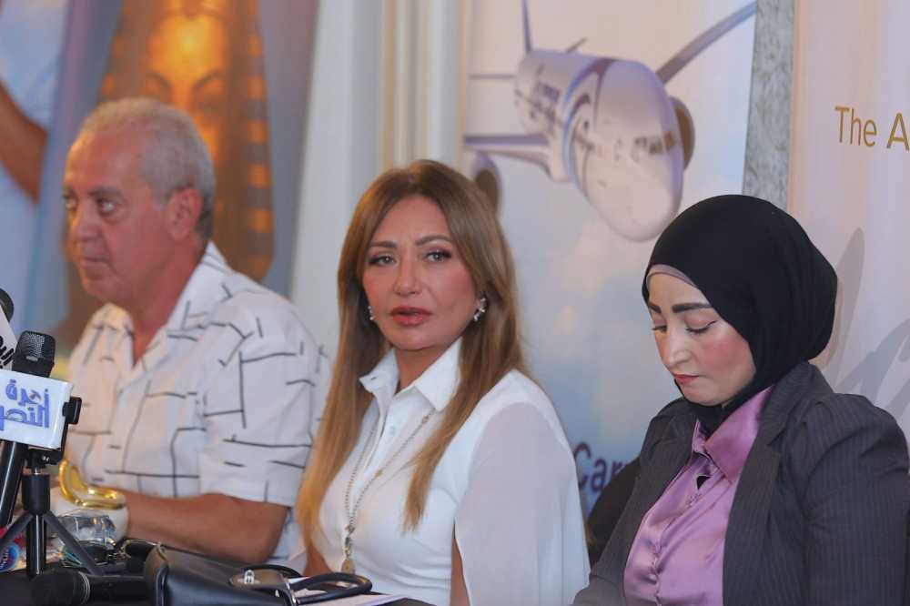 ليلى علوي