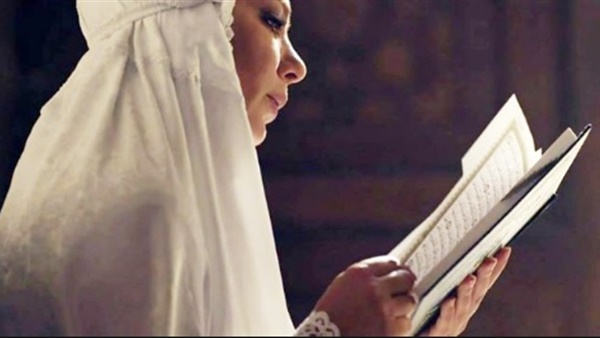 في المرأة عورة القرآن صوت هل التفصيل في
