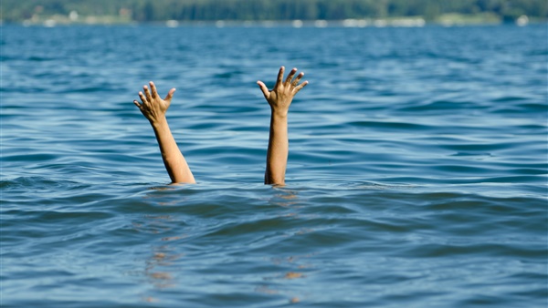 انتشال جثة طفل غرق في مياه نهر النيل بالمنيب | أهل مصر